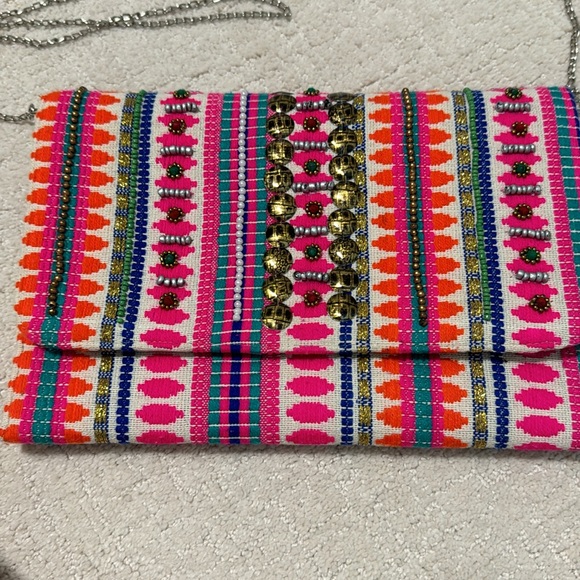 Embroidered neon clutch - Picture 2 of 4